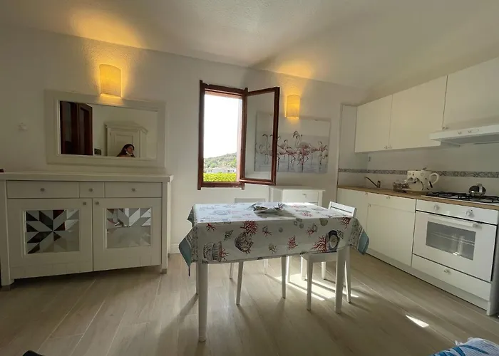 Nyaraló Azzurra Kal'e Moru Geremèas